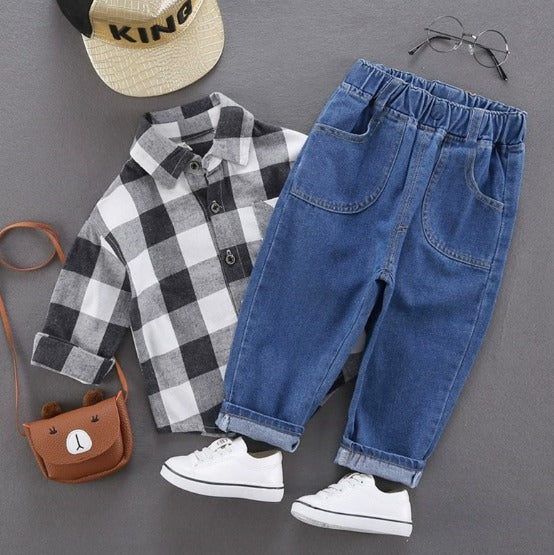 بنطال جينز أنيق بتصميم كلاسيكي